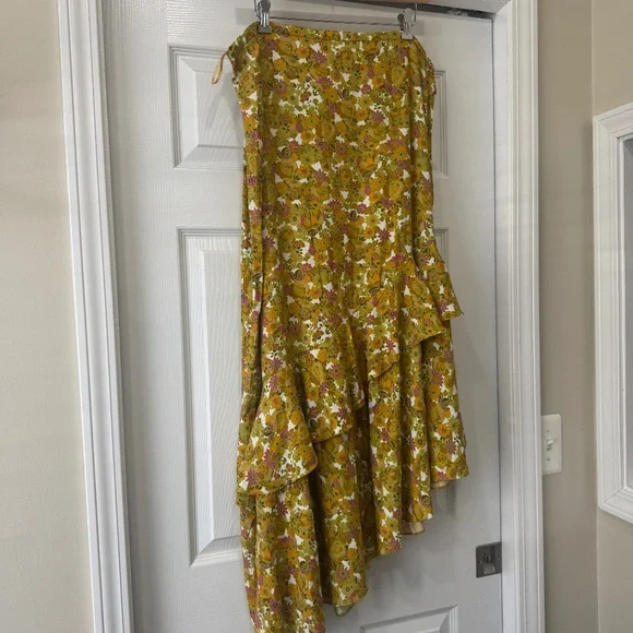 Ted Baker Asymmetrical Midi Skirt NWOT - Picture 5 of 11